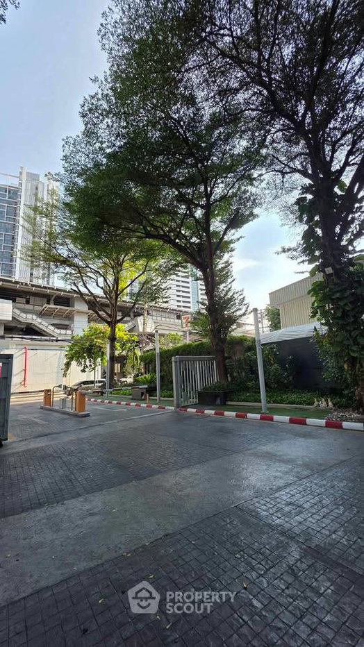 รูป คอนโด 1-ห้องนอน ที่ ไฮฟ์ สาทร ใกล้ BTS กรุงธนบุรี (ID 2899448) - รูปที่ 2/15