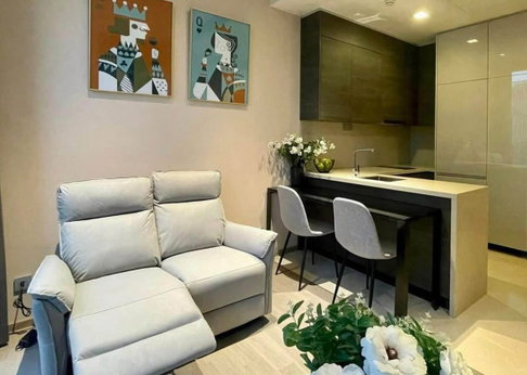 1 ห้องนอน | 1 ห้องน้ำ | BTS Asok | 48 ตร.ม. | 45,000 บาท/เดือน | ชั้น 17 — The Esse Asoke กรุงเทพฯ
