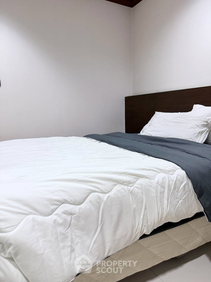 picture Well-Priced 2-BR 95 Sqm Condo at Wittayu Complex, BTS Phloen Chit (ID 2198778) - 17/28