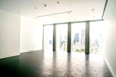 ขายคอนโด : 3-Bedroom Luxury Living at The Ritz-Carlton Residences