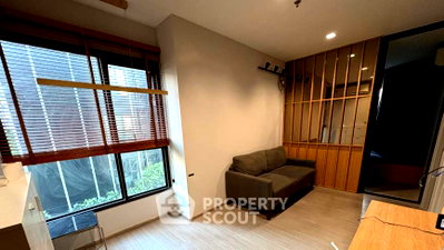 Condos for sale : 1-BR Life Asoke - Rama 9 For Sale Near MRT Phra Ram 9 (ID 3247535)