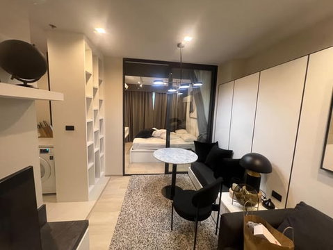 1Bed | 1Bath | BTS Phloen Chit | 35sqm | THB 25,000/mo | Fl.36 — Life One Wireless Bangkok