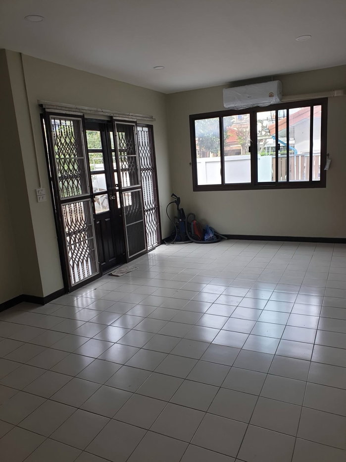 รูป 🐶🐱บ้านเดี่ยวให้เช่า หมู่บ้านประชาชื่น 3 ห้องนอน + 1 ห้องแม่บ้าน ใกล้รร.นานาชาติ ISB & The Mall งามวงศ์วาน - รูปที่ 3/10