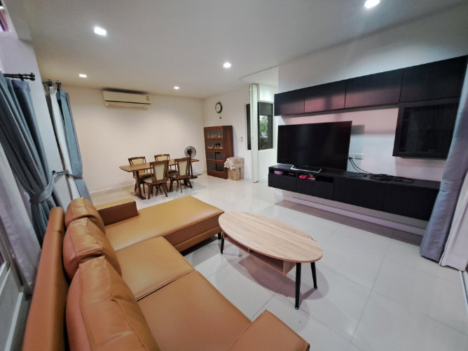 รูป ห้เช่าบ้านเดี่ยวหลังมุมสุดซอย 4 ห้องนอน โครงการ แกรนดิโอ ลาดพร้าว-เกษตรนวมินทร์ (Grandio Ladprao KasetNawamin) ซอยนวมินทร์ 42 - รูปที่ 13/26