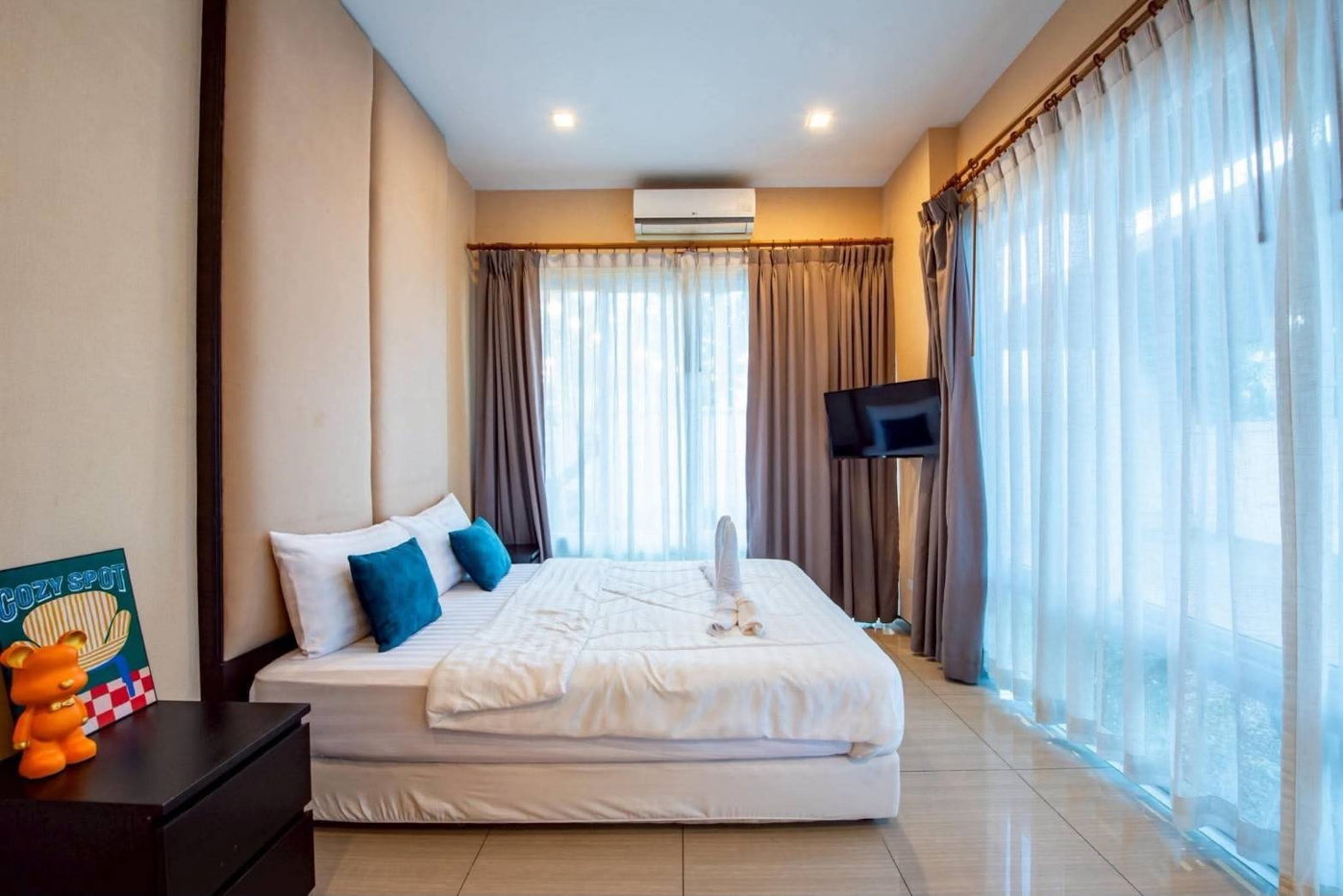 รูป 6 Bedroom Pool Villa for Rent Jomtien Pattaya - รูปที่ 16/23