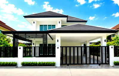 Houses for rent Chonburi : Two-story detached house for rent in Sriracha Land & House 3 project. Beautiful house, move in Ready