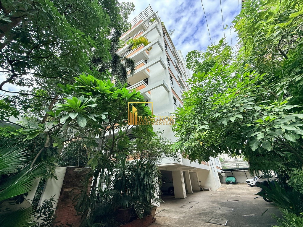 รูป Generously Sized 5 Bed Penthouse Apartment in Phrom Phong - BR0180AP - รูปที่ 58/59