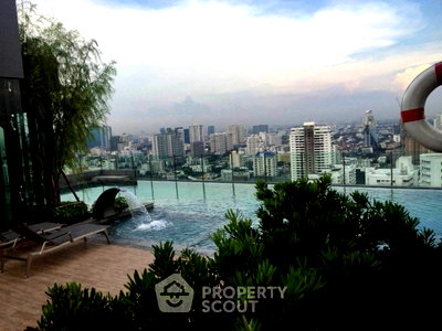 คอนโดให้เช่า : คอนโด 1 ห้องนอน H Sukhumvit 43 ใกล้ BTS พร้อมพงษ์ (ID 3272999)