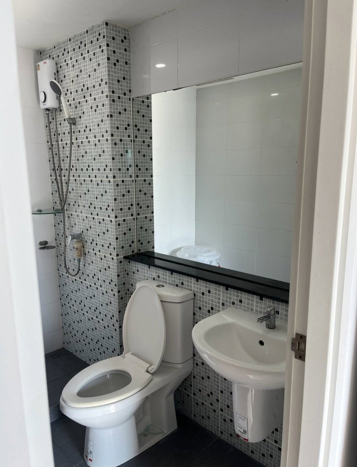 รูป ดีมาร์ก คอนโด @สุทธิสาร | 1 ห้องนอน 30 ตร.ม. **ค่าเช่า 12,000 บาท** MRT ห้วยขวาง | พร้อมอยู่ นัดชม แอดไลน์ ไอดี @property.ma  - รูปที่ 6/13