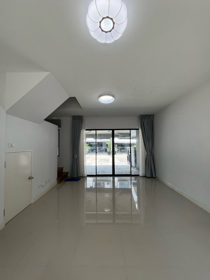 รูป 🏡✨ ให้เช่าทาวน์โฮม 3 ชั้น | บ้านกลางเมือง ราชพฤกษ์–รัตนาธิเบศร์ - รูปที่ 2/15