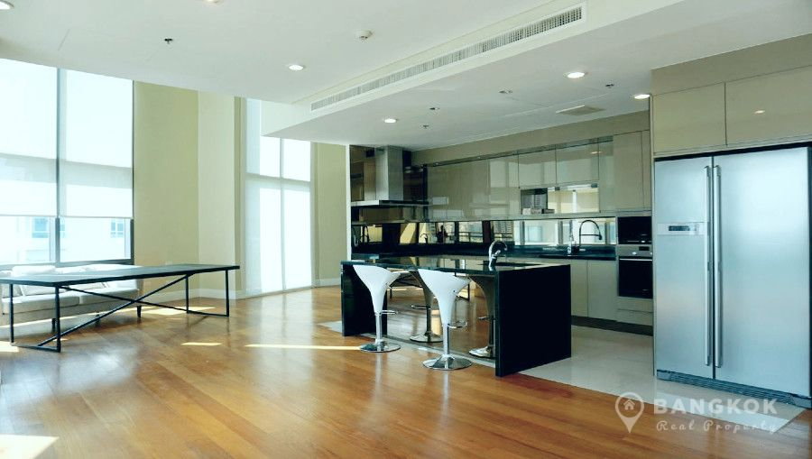 picture Bright Sukhumvit 24 | Unique Family Sized Spacious 6 Bed 6 Bath Duplex - 6/24