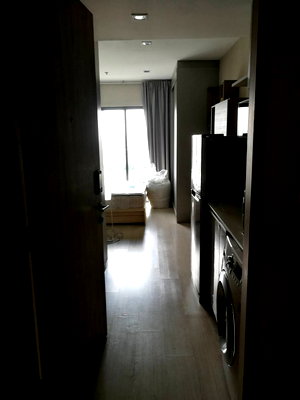 คอนโดให้เช่า : Special price! Ideo mobi sathorn 12k (22sqm)