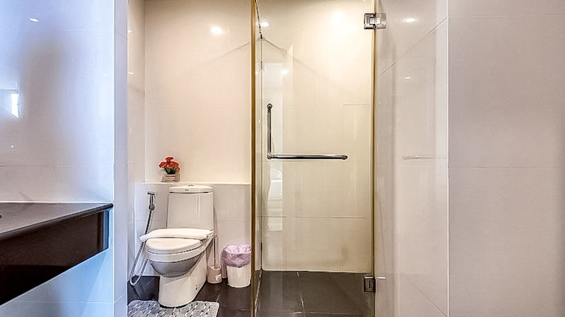 picture High End 2 Bedroom Condo for Sale La Royale Beach Sea View - 9/11