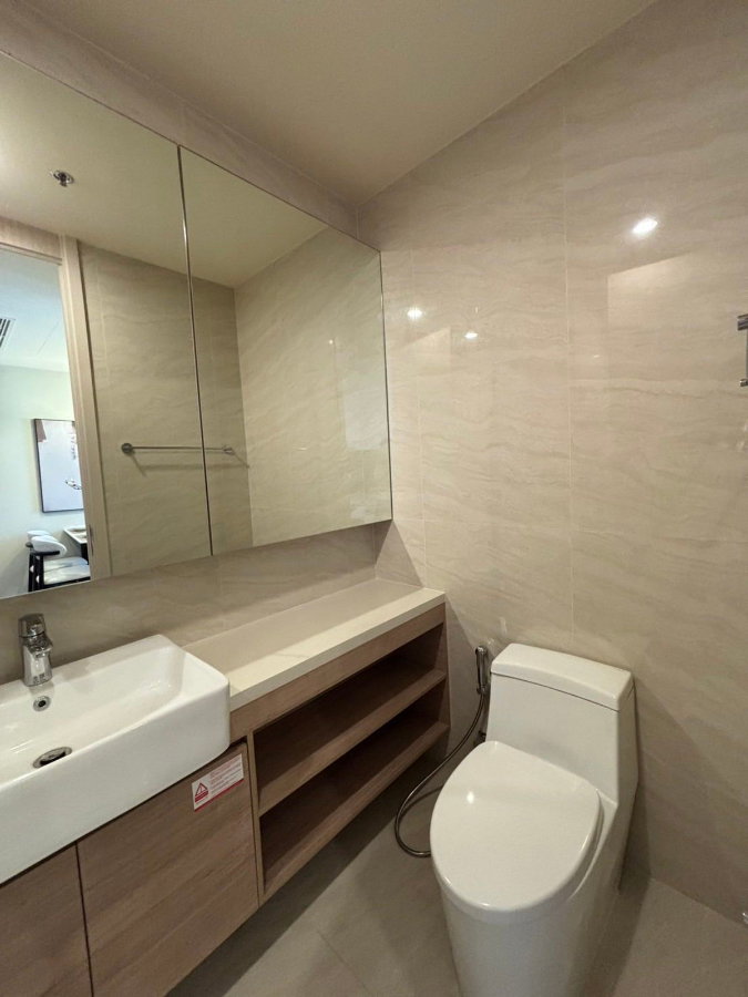รูป ให้เช่า Noble Form Thonglor แบบ 1 ห้องนอน ตกแต่งสวยงาม พร้อมเข้าอยู่ มีบริการรถรับ-ส่งฟรีไปยังสถานี BTS ทองหล่อ - รูปที่ 13/15
