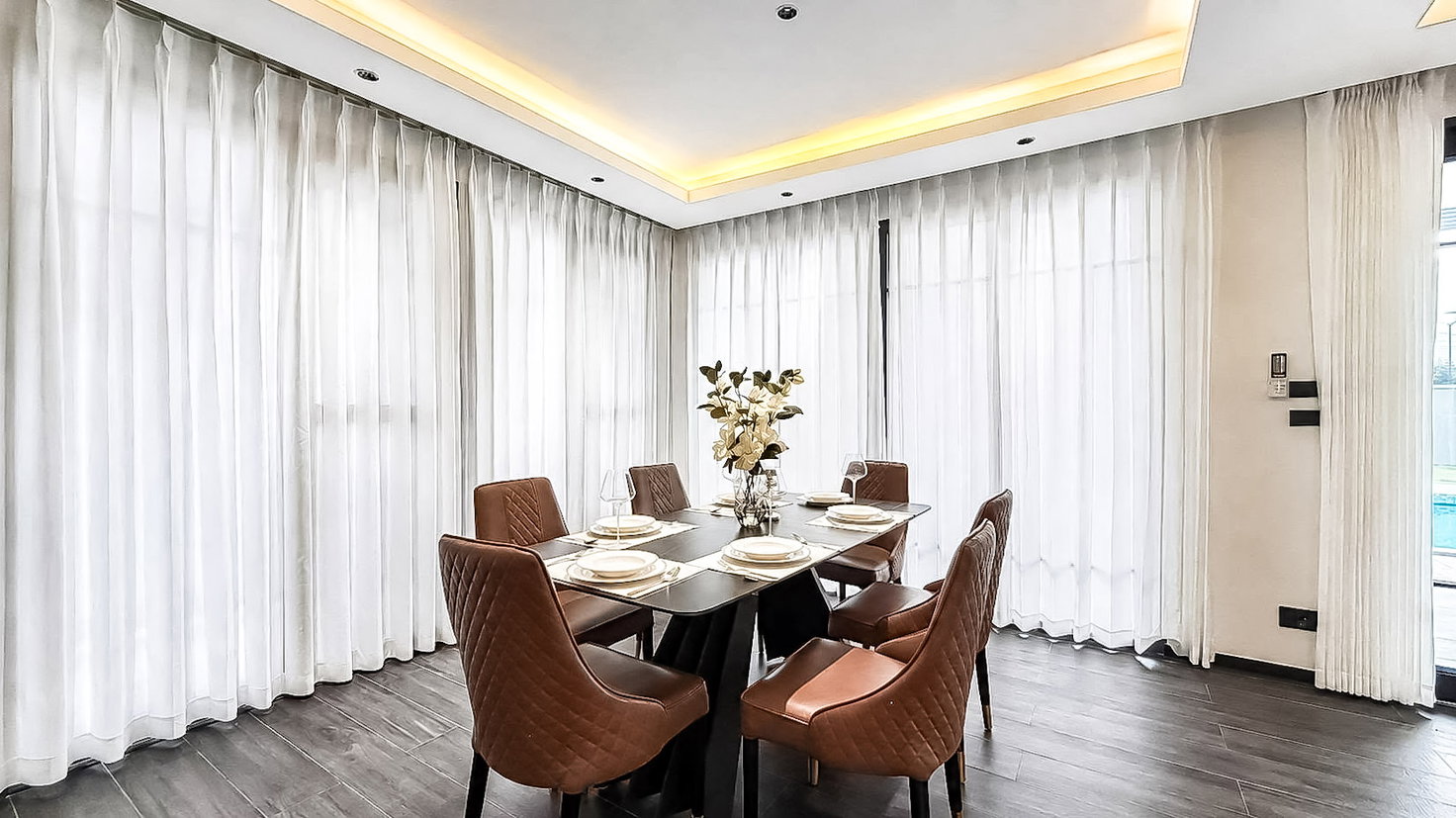 รูป Modern 5 Bed Pool Villa for Sale East Pattaya Private Pool - รูปที่ 9/18
