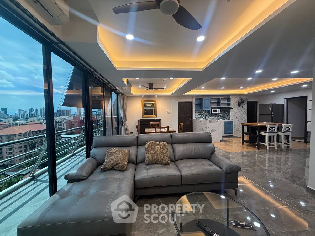 picture Pet-Friendly 2-BR At The Royal Navin Tower Near MRT Khlong Toei (ID 3275001) - 1/16