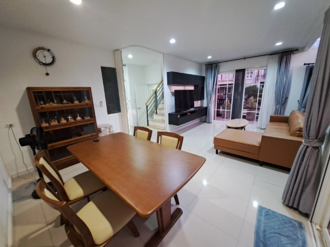 รูป ห้เช่าบ้านเดี่ยวหลังมุมสุดซอย 4 ห้องนอน โครงการ แกรนดิโอ ลาดพร้าว-เกษตรนวมินทร์ (Grandio Ladprao KasetNawamin) ซอยนวมินทร์ 42 - รูปที่ 14/26