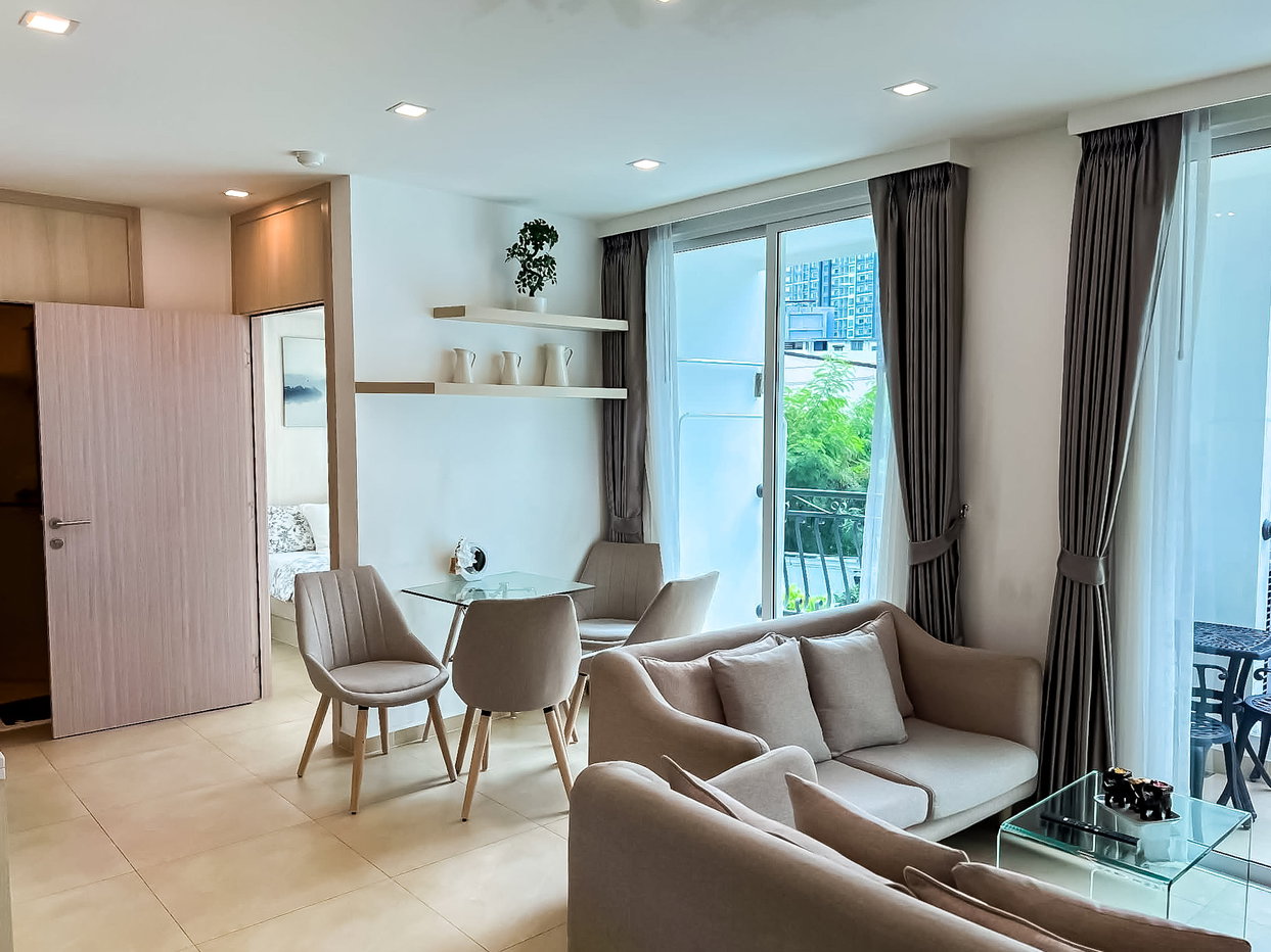 picture 2Bed Condo for Rent City Garden Olympus Condo Pool View - 3/10
