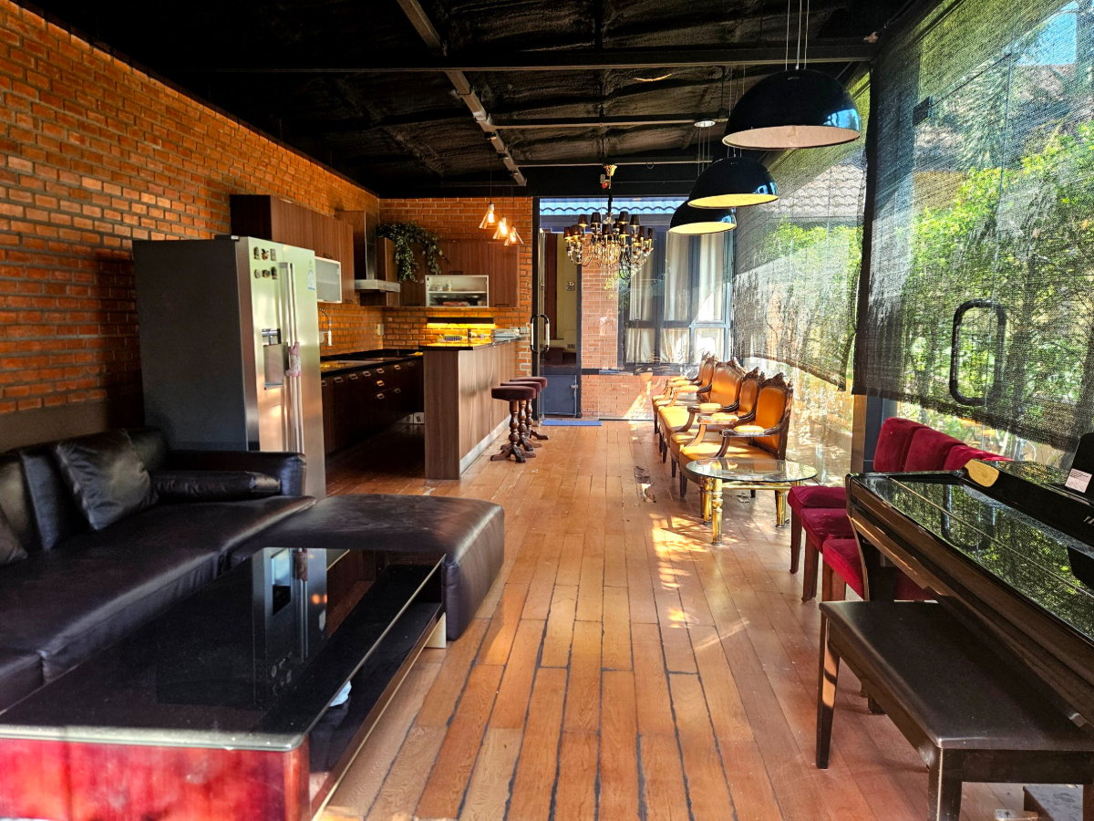 รูป ขายบ้านเดี่ยวประชาชื่น บรรยากาศ Private Resort | ที่ดิน 225 ตร.ว. พื้นที่ใช้สอย 618 ตร.ม. ใกล้ทางด่วน - รูปที่ 9/10