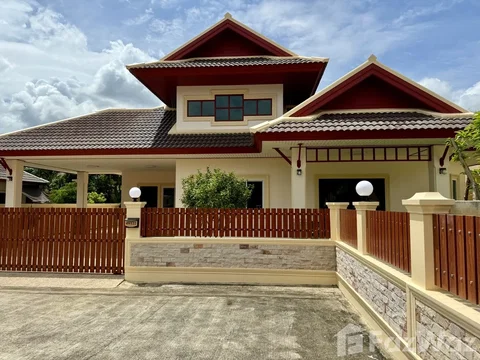 3 Bedroom House for sale at Rose Land & House  1953423