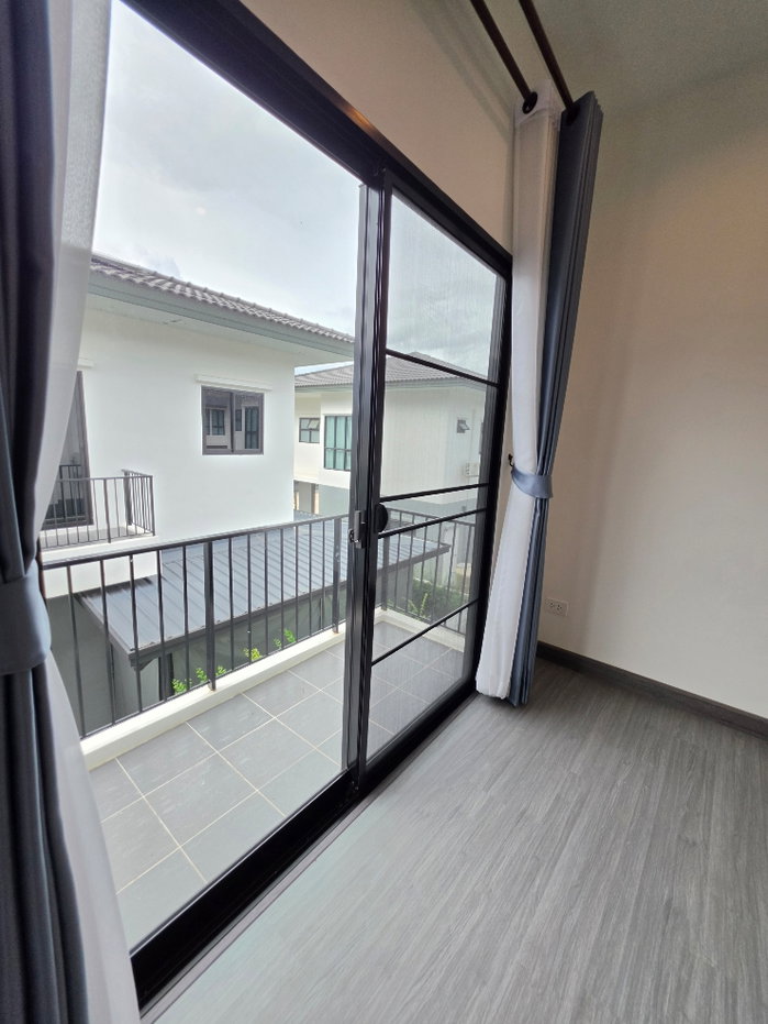 รูป บ้านหลังใหญ่ 4ห้องนอน 1ห้องอเนอกประสงค์ บ้านในโครงการปลอดภัย เงียบสงบ - รูปที่ 19/46