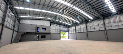Factory for rent : #HHR126 Warehouse with Office for Rent, 729 sq.m. of usable space 📍 Thepharak 