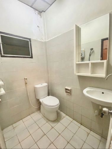 2-bed townhouse for sale, 18 sq wah, Phra Khanong