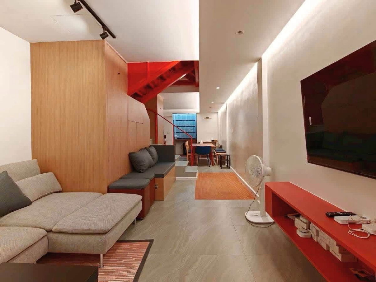 รูป 🏢 ให้เช่าตึกแถวทั้งหลัง สุขุมวิท 44/1 4 ห้องนอน 5 ห้องน้ำ Fully Furnished | ตกแต่งใหม่ | พร้อมเข้าอยู่ทันที 🚆 ติด BTS พระโขนง - รูปที่ 6/20