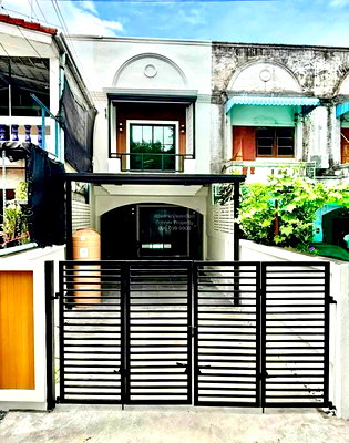 Townhouses for sale BTS Wat Phra Sri Mahathat : For Sale Townhouse/Townhome  , Jetsada 2 , newly renovated , BTS-Phahon Yothin 59 , Anusawari , Bang Khen , Bangkok , CX-173845 ✅ Live chat with us ADD LINE @connexproperty ✅