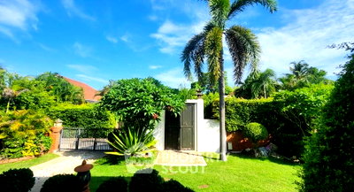 Houses for sale Hua Hin Prachaubkirikhan : 2-BR House at Smart House Village 2 in Thap Tai (ID 3275154)