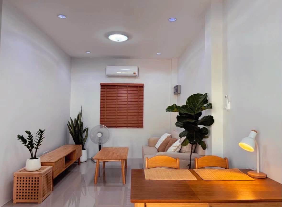 รูป บ้านเช่า ท่าวังตาล สารภี เชียงใหม่ 3 ห้องนอน 3 ห้องน้ำ เฟอร์ครบ 15,000 บาท รับสัตว์เลี้ยงขนาดเล็ก - รูปที่ 2/9