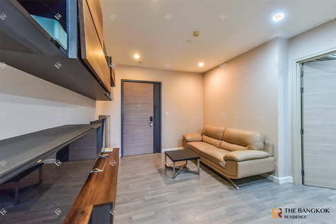 The Room Sathorn - TanonPun near BTS Surasak Premium Unit Close to All Conveniences