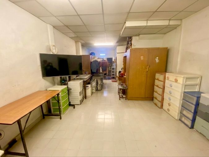 2-bed townhouse for sale, 18 sq wah, Phra Khanong