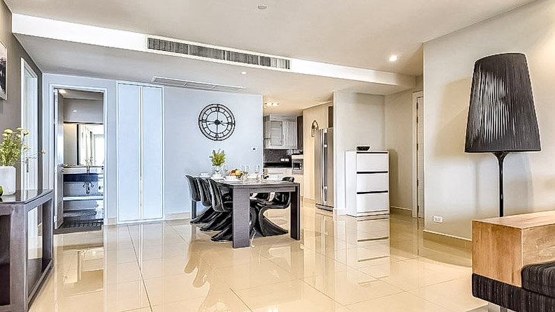 รูป 2 Bedroom Condo for Rent La Royale Beach Pattaya Sea View - รูปที่ 5/11