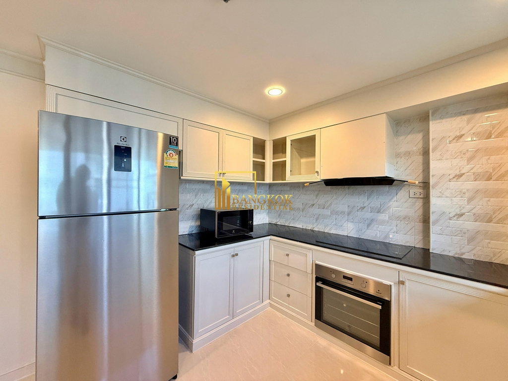 รูป Renovated 3 Bedroom Apartment For Rent in Phrom Phong - BR20618AP - รูปที่ 12/36