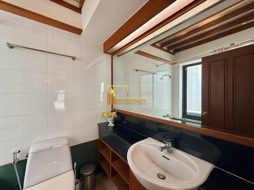 รูป Generously Sized 5 Bed Penthouse Apartment in Phrom Phong - BR0180AP - รูปที่ 31/59