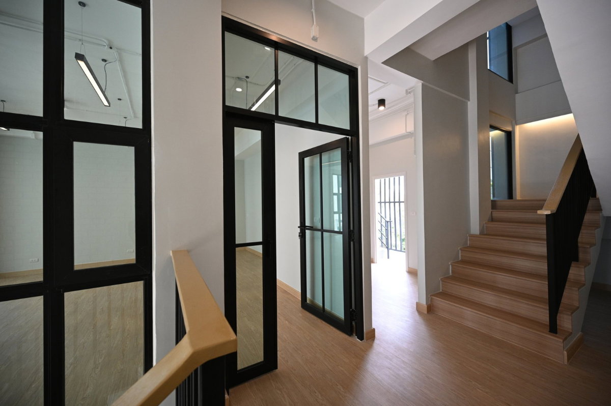 รูป 🏢✨ ให้เช่า Home Office 4 ชั้น โครงการ ณ นิชา หัวหมาก เดินทางสะดวก เข้า–ออกได้ 2 ทาง ทั้ง ซอยหัวหมาก 10 และรามคำแหง 44 - รูปที่ 8/15