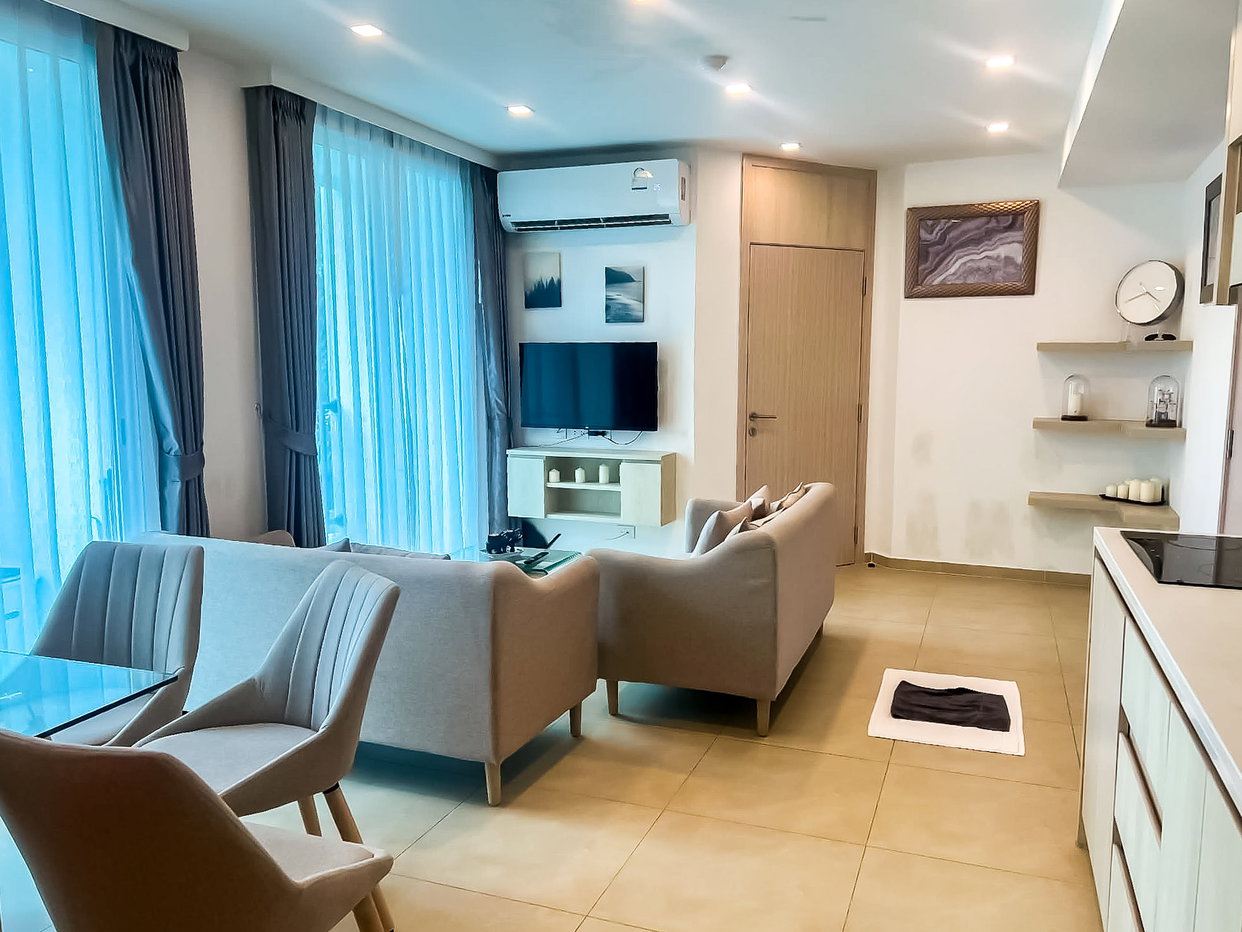 picture 2Bed Condo for Rent City Garden Olympus Condo Pool View - 1/10