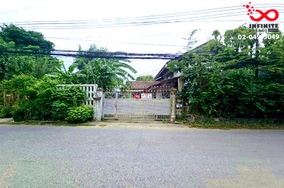 ที่ดิน เซ็นทรัล พลาซ่า บางนา : ขายที่ดิน สุขุมวิท 109 (สันติคาม) เนื้อที่ 72 ตร.ว. พร้อมสิ่งปลูกสร้าง สำโรงเหนือ สมุทรปราการ ใกล้ BTS สายสุขุมวิท