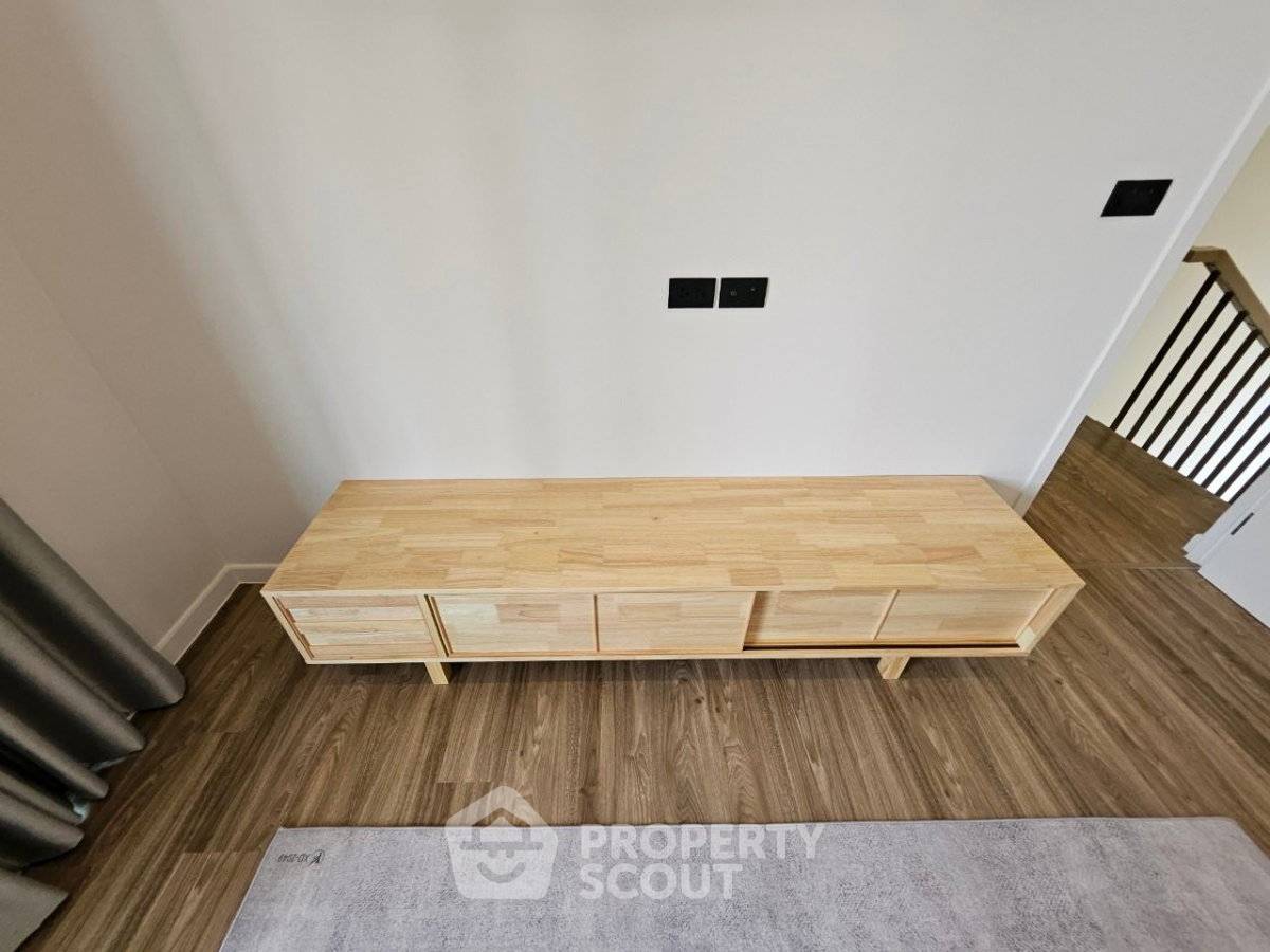 รูป บ้าน 4-ห้องนอน ใน หัวหมาก (ID 3273579) - รูปที่ 10/18