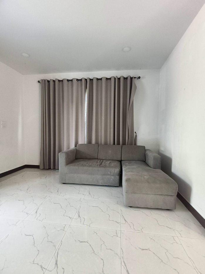 picture Detached house for rent in Prime location - 2/11