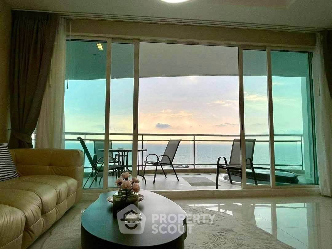 รูป คอนโด 3-ห้องนอน ที่ รีเฟล็คชั่น จอมเทียน บีช พัทยา ใกล้ เมืองพัทยา (ID 3271053) - รูปที่ 6/13
