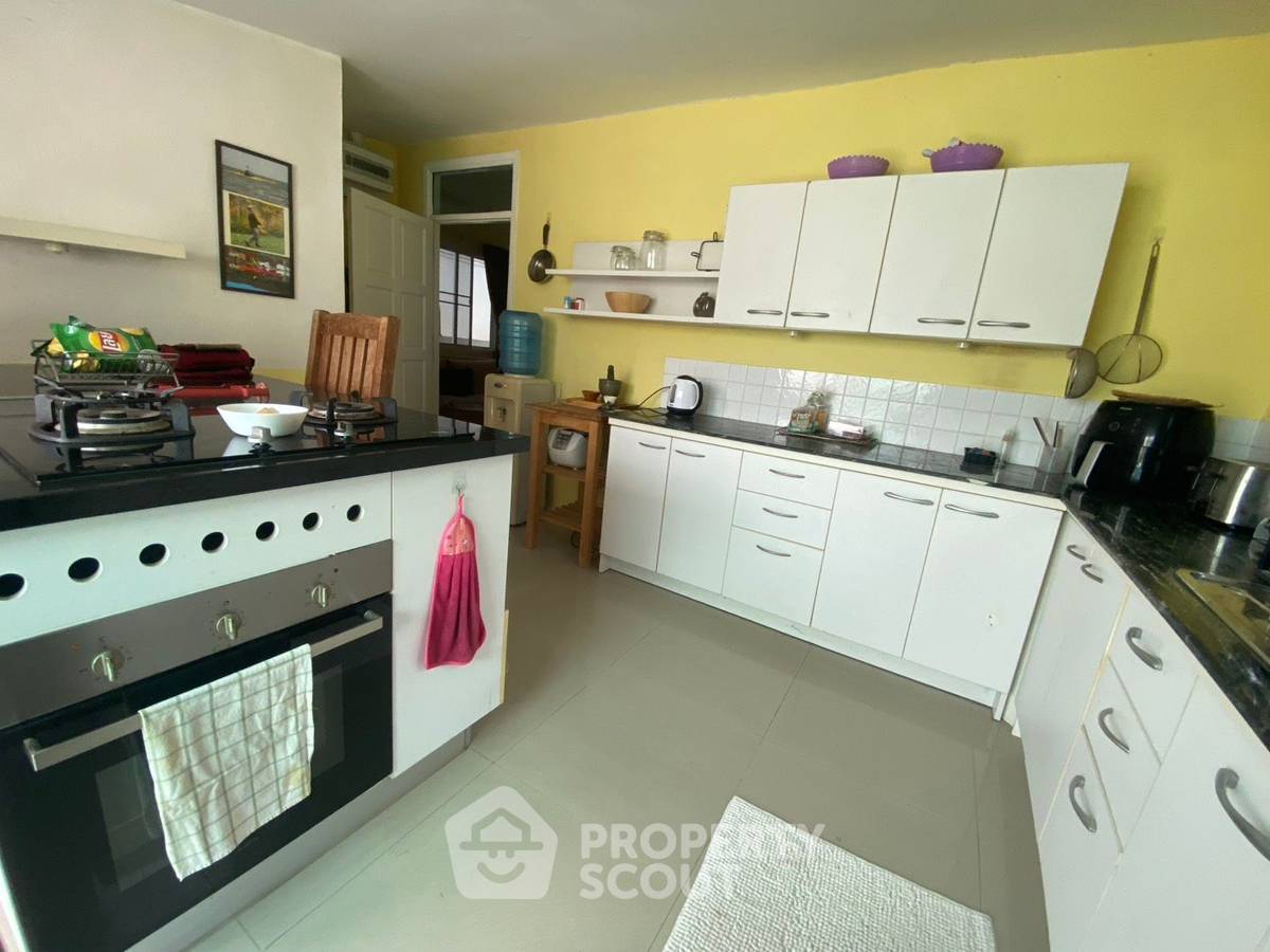 รูป บ้าน 2-ห้องนอน ใกล้ เดอะ เวเนเซีย (ID 3271009) - รูปที่ 11/14