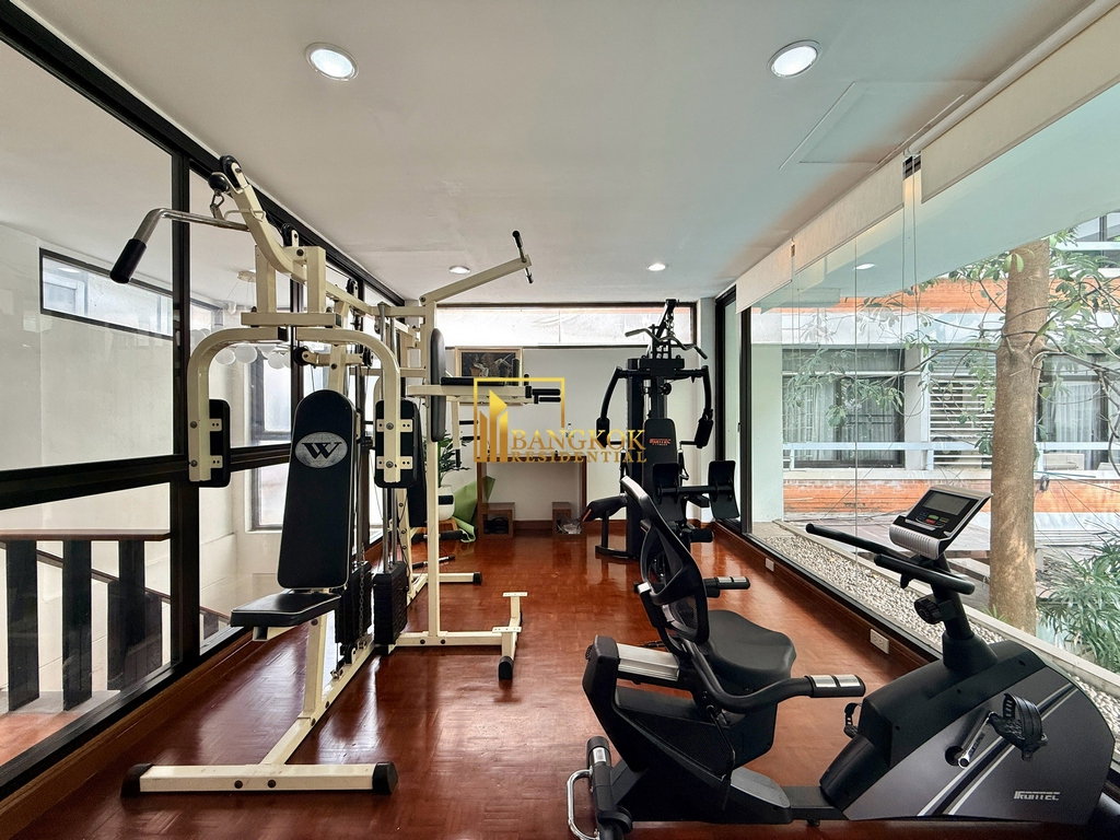 รูป Generously Sized 5 Bed Penthouse Apartment in Phrom Phong - BR0180AP - รูปที่ 53/59