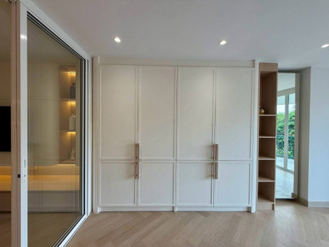 Selling Hillside 4 Condo, fully furnished, pool view, 45 sq m, 5th floor.