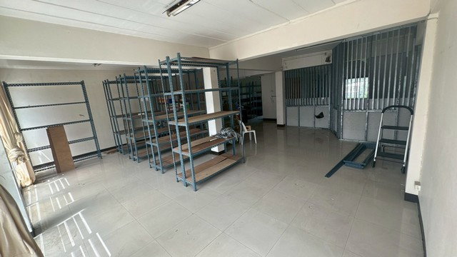 picture 			Shop House For Rent   Khubon Bangkok           - 4/8