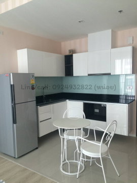 For Rent: Quinn Ratchada 17, 1-bedroom unit, 45 sq.m., fully furnished, near MRT, ready to move in.