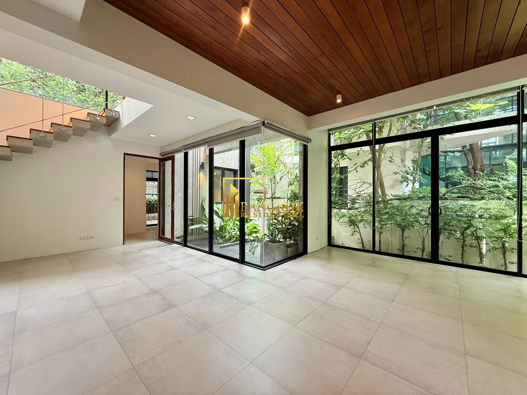 picture Contemporary 2 Bedroom House For Rent in Phrom Phong - BR27876SH - 2/40