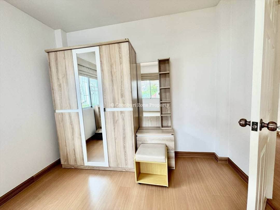 รูป ให้เช่าบ้านเดี่ยวรีโนเวทใหม่ ม.มณีรินทร์เพลส ไร่กล้วย ศรีราชา - รูปที่ 11/17