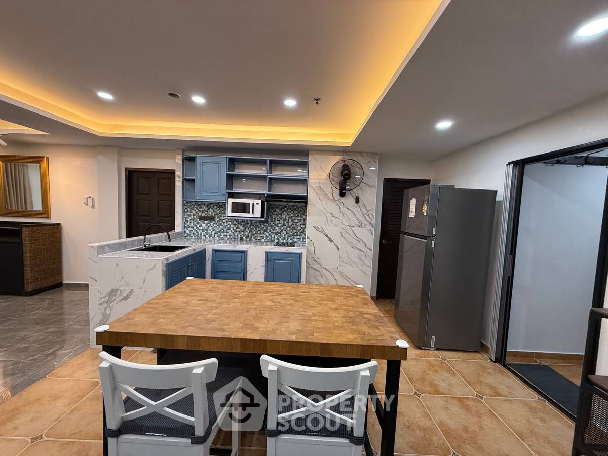 picture Pet-Friendly 2-BR At The Royal Navin Tower Near MRT Khlong Toei (ID 3275001) - 10/16